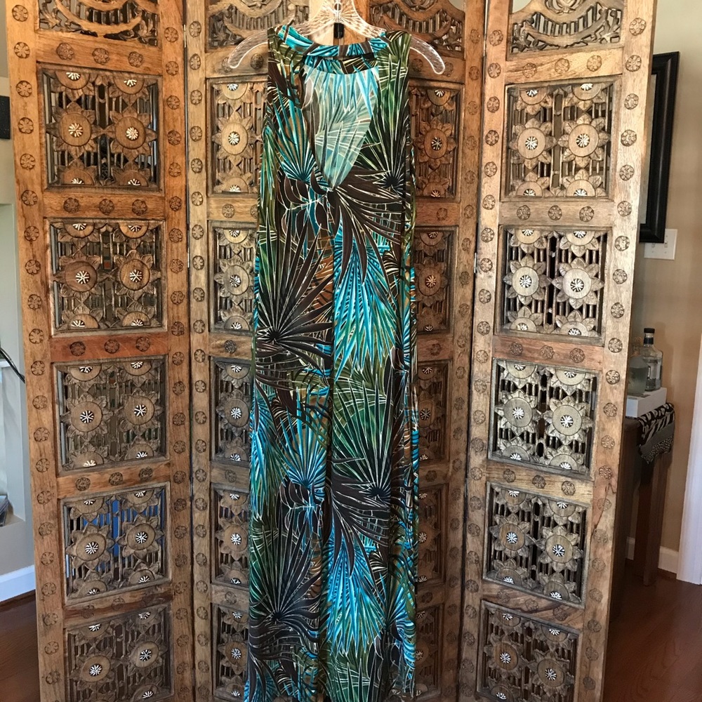 Connected Apparel Tropical Print Maxi Dress